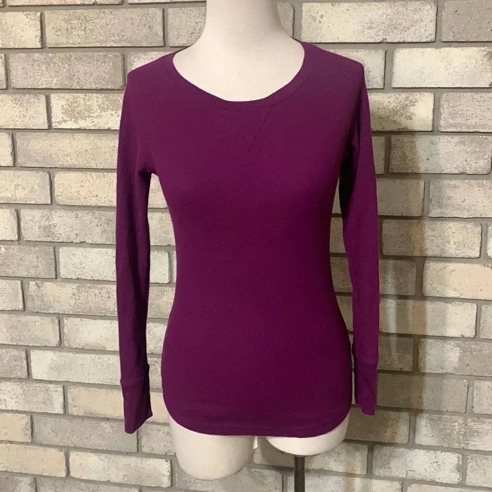3for$20 long sleeve shirt / light sweater xs